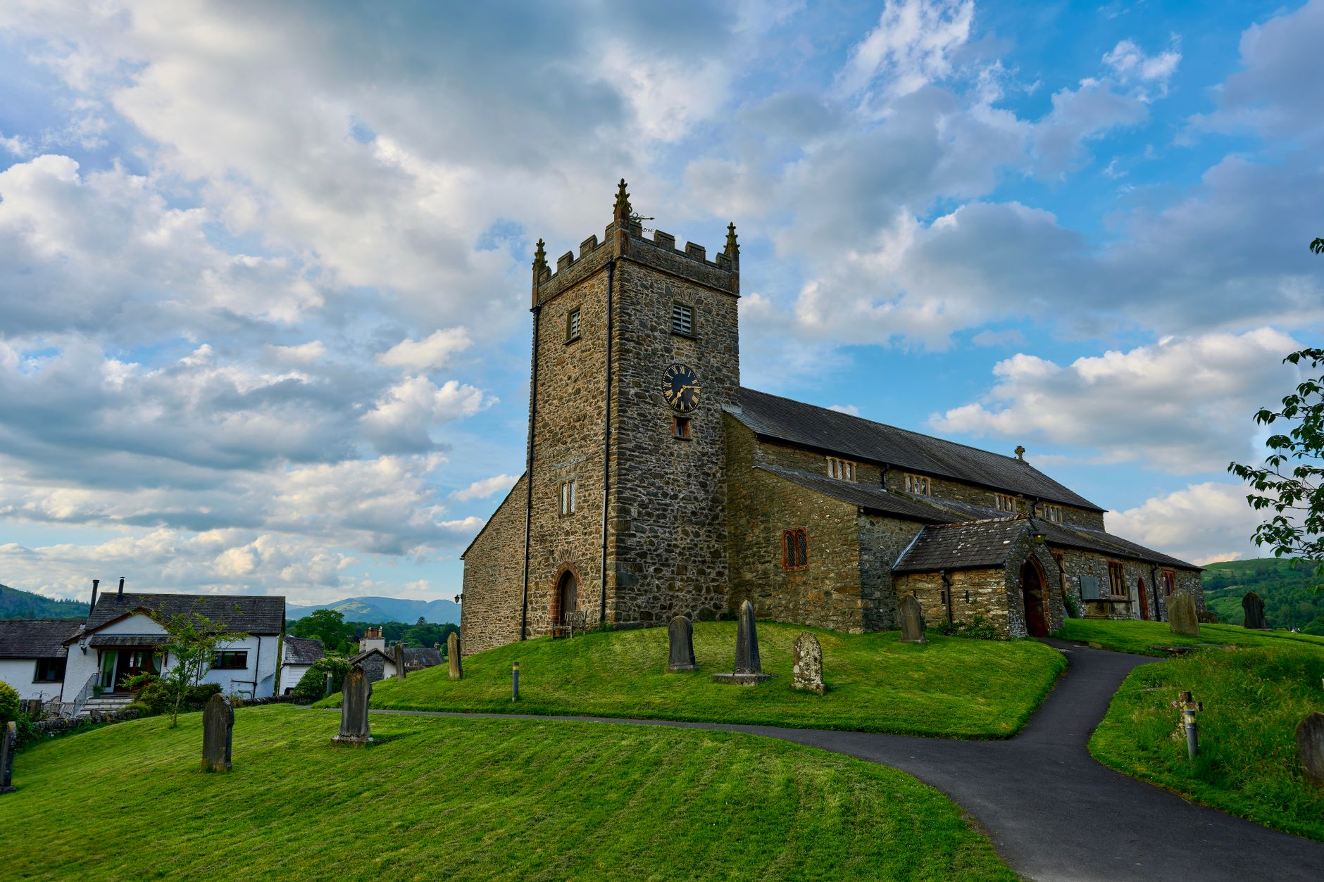 British Traditions Explained: Customs, Calendars and Community Life - zdjecie w tresci