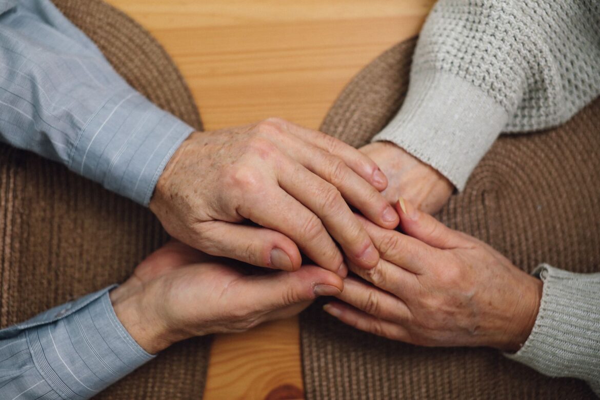 Benefits for Carers: The Full UK Guide to Money, Discounts and Support - ilustracja artykulu