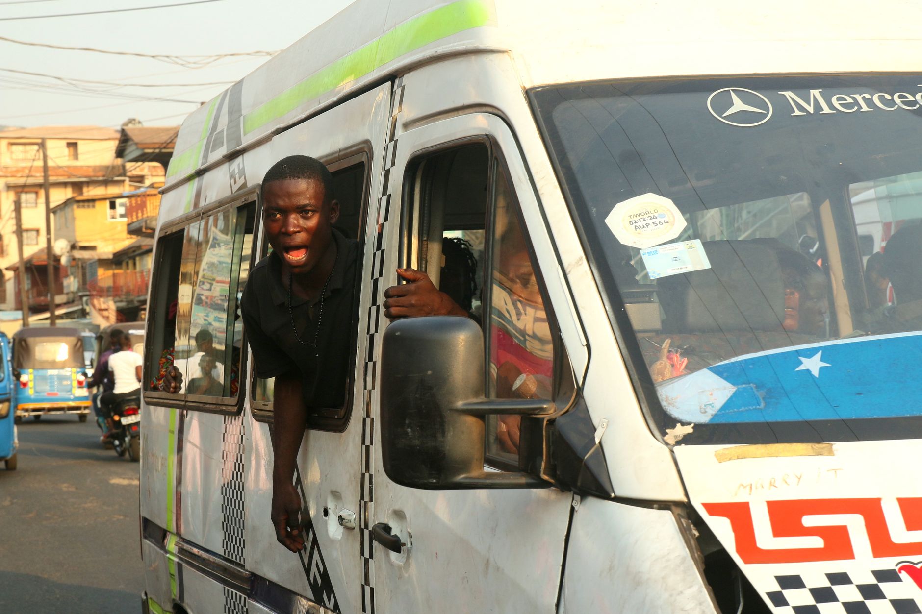 Community Bus Driver Volunteer UK: How to Get Started and What the Role Involves - zdjecie w tresci