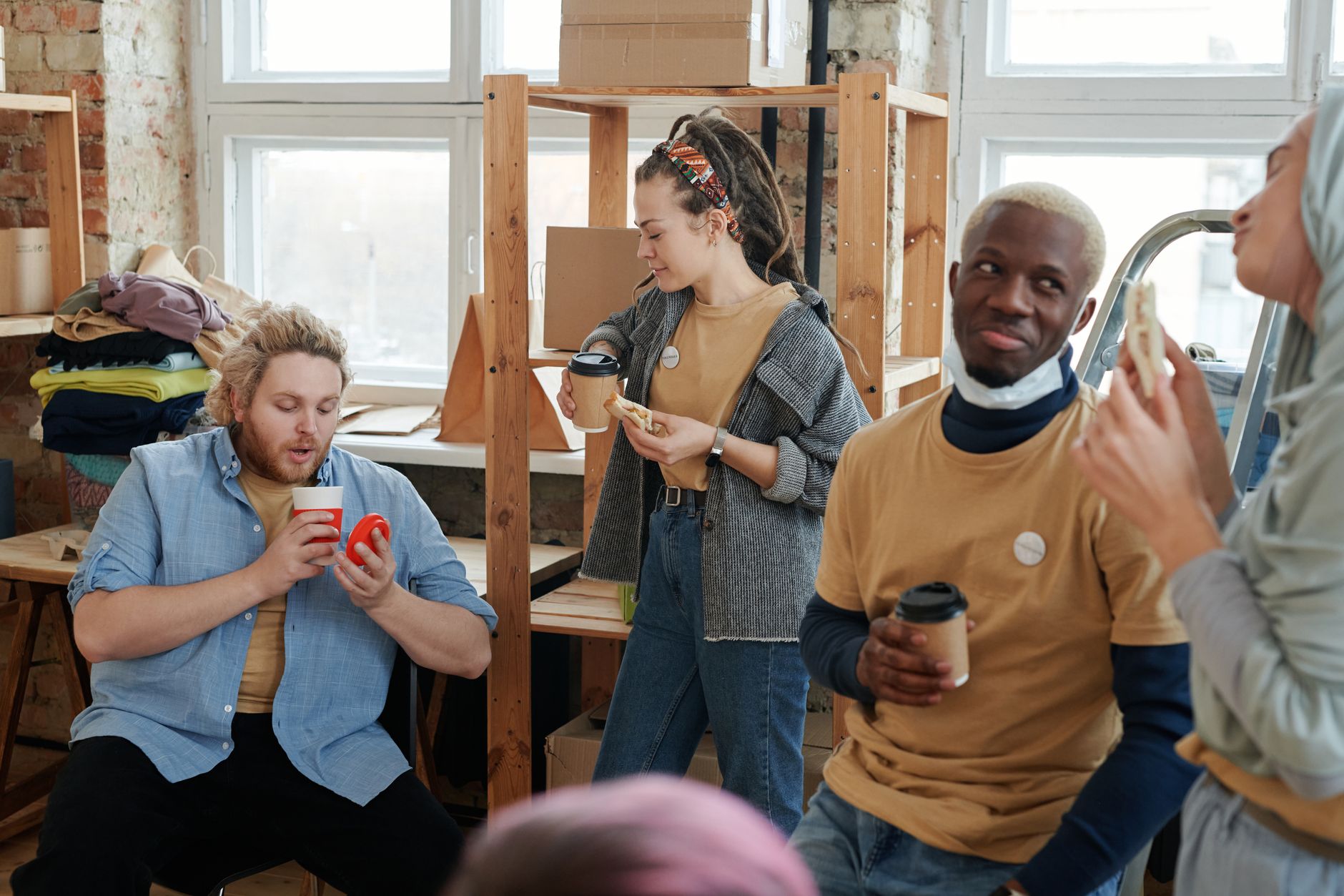 Ilustracja: Charity Commission Registration Threshold UK: The £5,00 Charity Commission Registration Threshold UK: The £5,000 Rule Explained - zdjecie w tresci